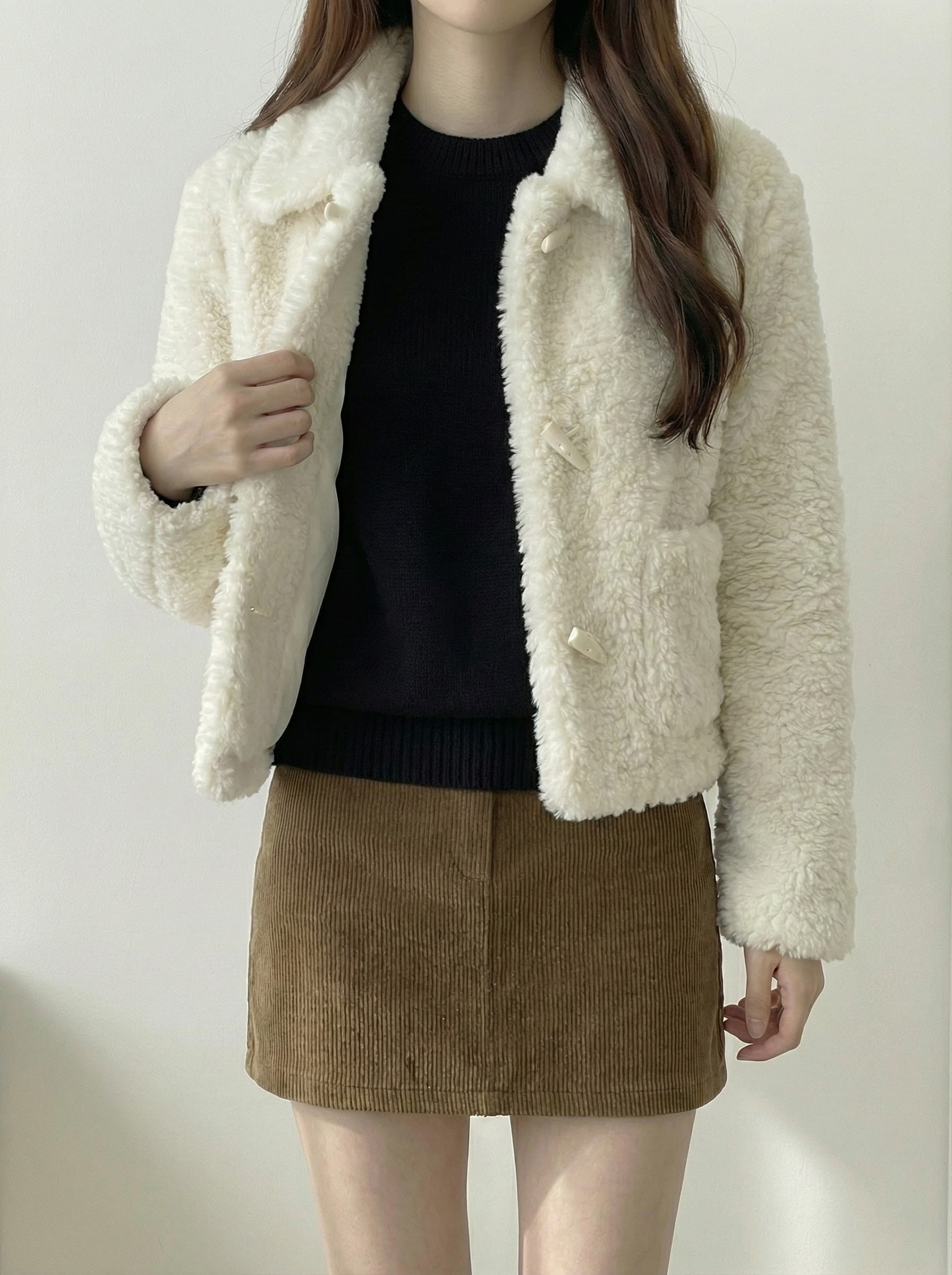 ショートボアフェミニンジャケット