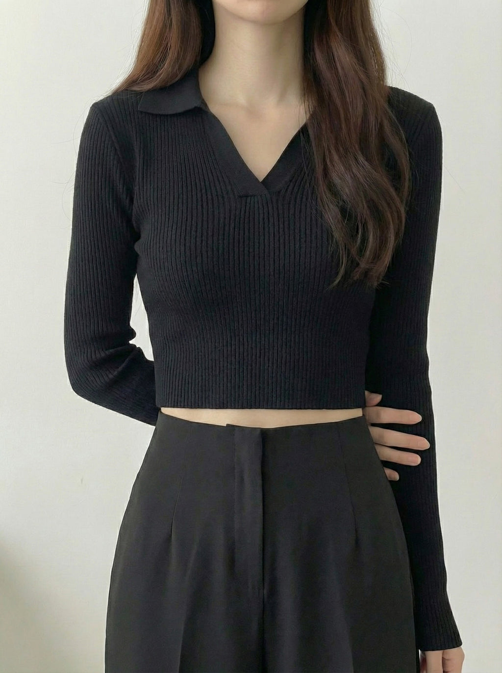 Vネックカラーニット