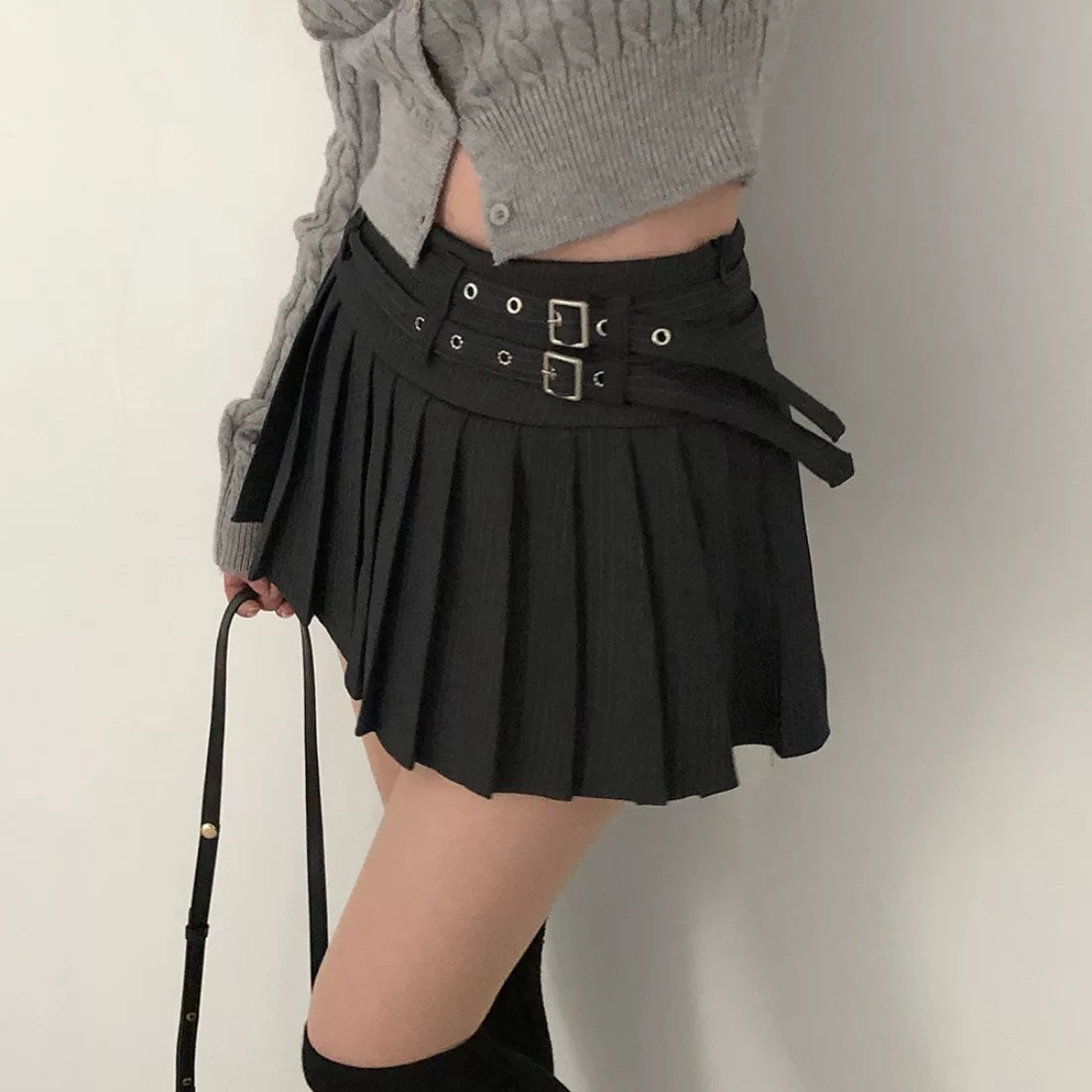 ダブルベルトプリーツミニスカート