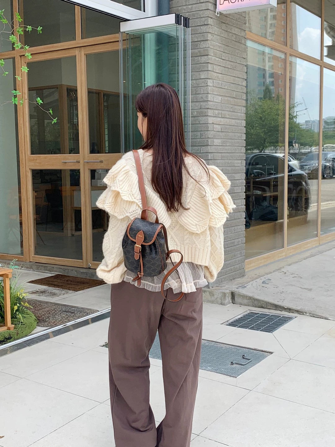 クロップドフリルショルダーニットカーディガン