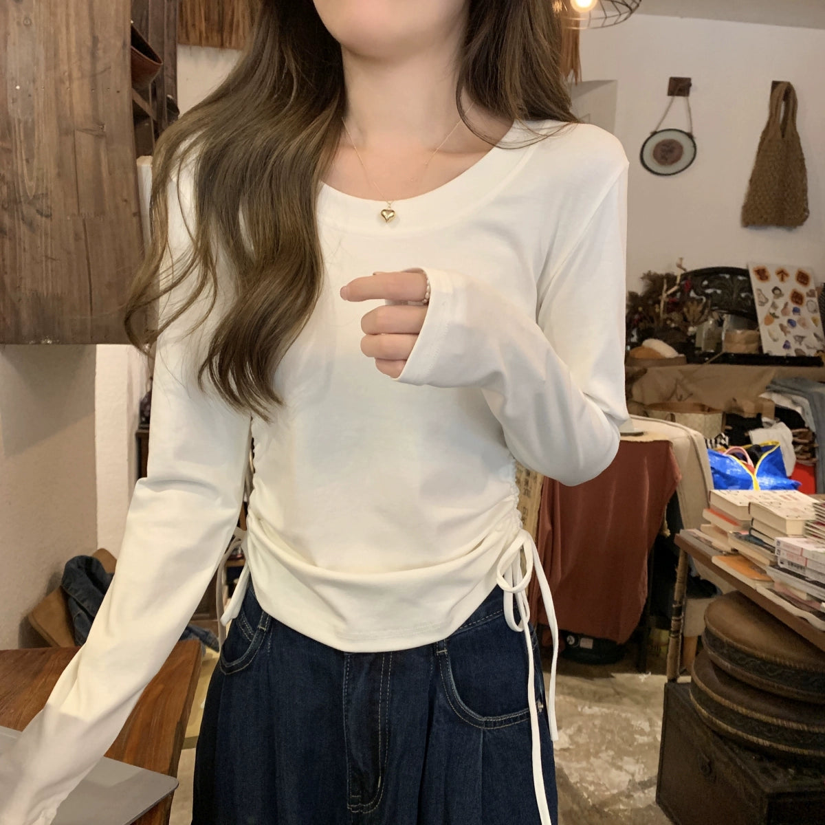 ラウンドネックギャザーロングTシャツ