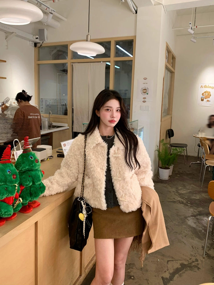 ショートボアフェミニンジャケット