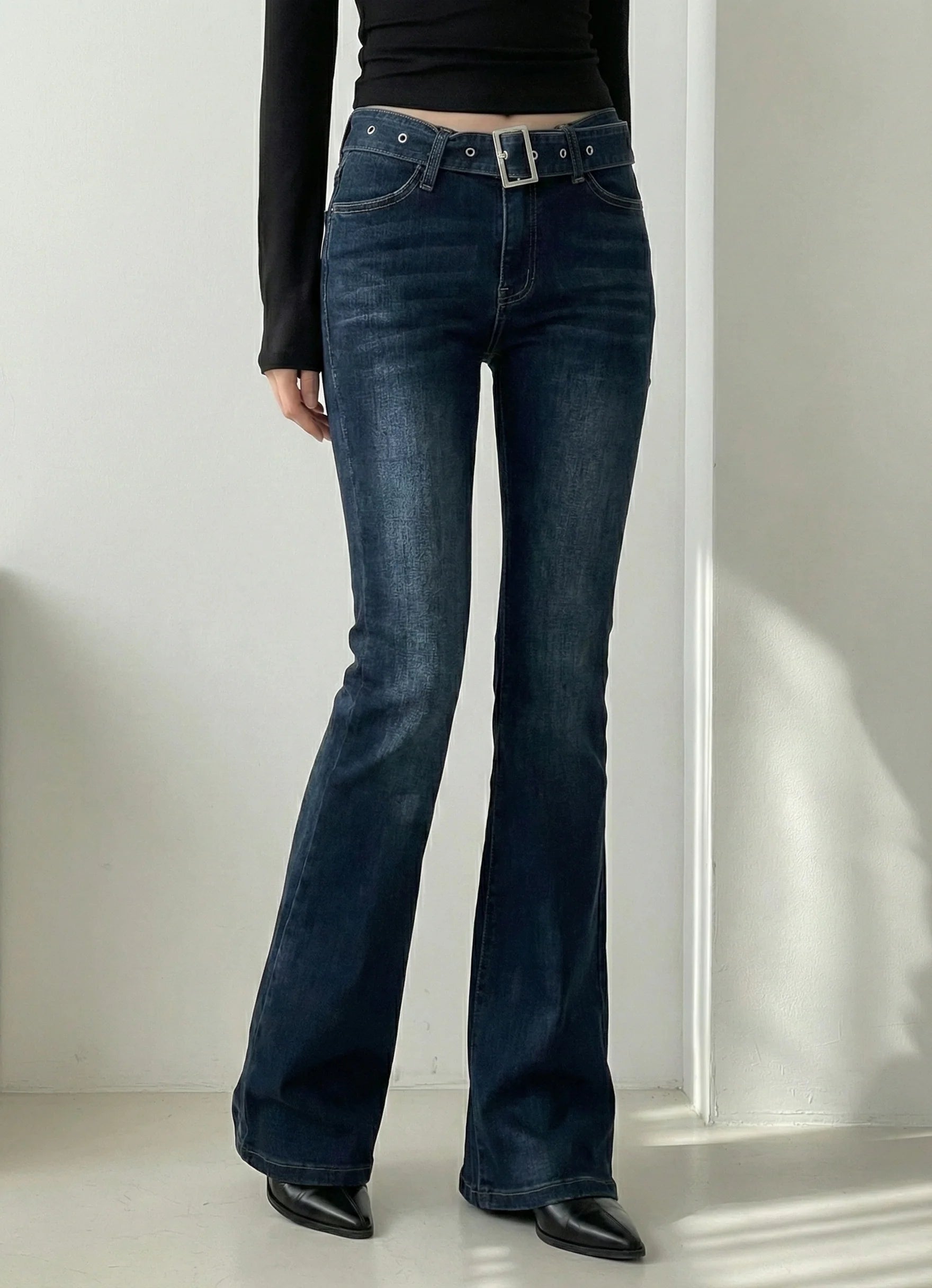 スリムラインベルトフレアデニム